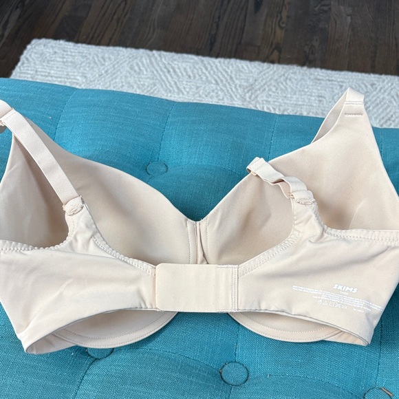 Skims 34DDD fits everybody t-shirt bra-NWT - Picture 2 of 4